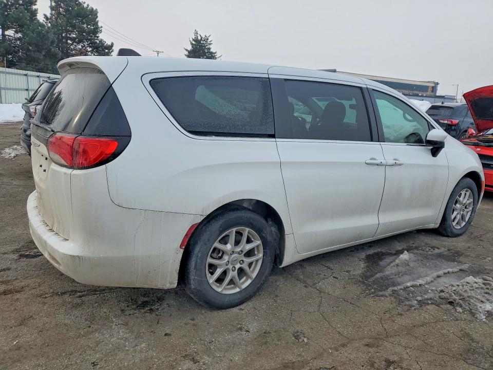 2022 Chrysler Voyager მანქანა იყიდება აუქციონზე, vin: 2C4RC1CG1NR103423, აუქციონის ნომერი: 75987345
