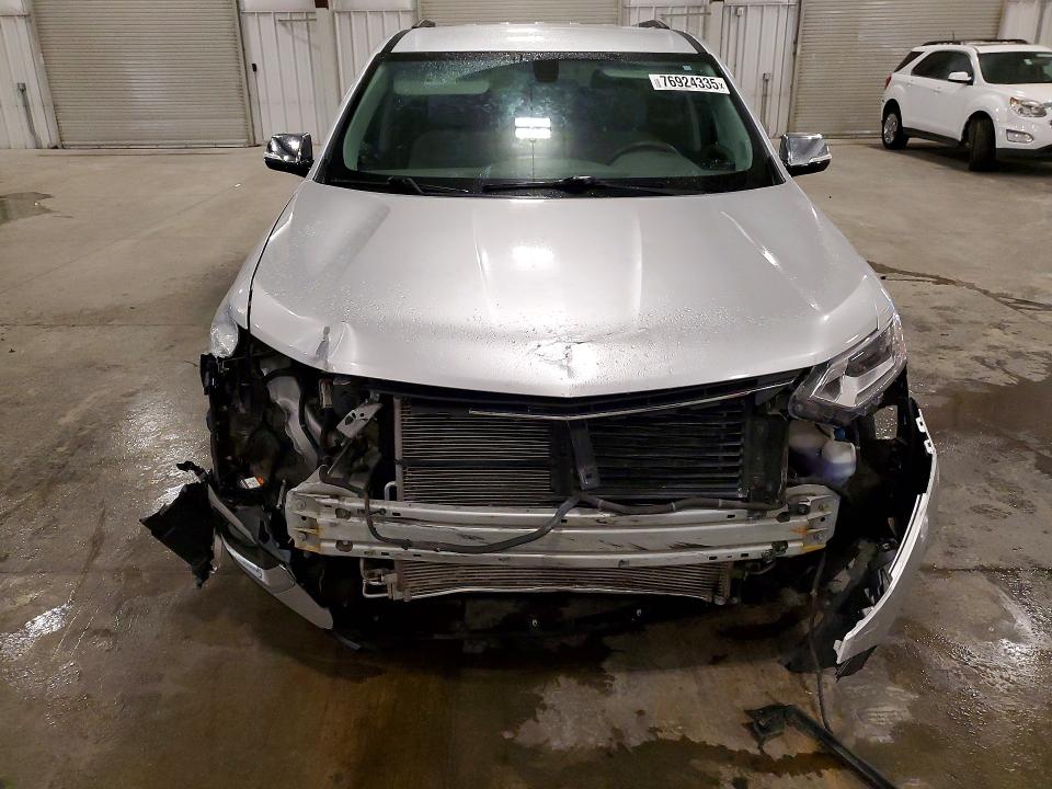 Продаж на аукціоні авто 2018 Chevrolet Traverse, vin: 1GNEVGKW2JJ128499, номер лоту: 76924335