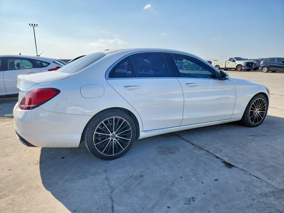 75588315 :رقم المزاد ، W1KWF8DB1MR651017 vin ، 2021 Mercedes-benz C مزاد بيع