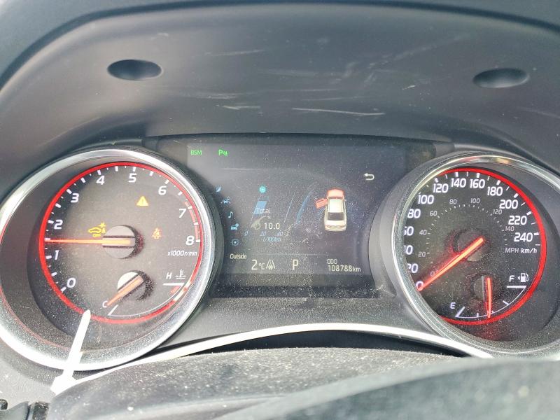 78484075 :رقم المزاد ، 4T1B61HK2JU117829 vin ، 2018 Toyota Camry مزاد بيع