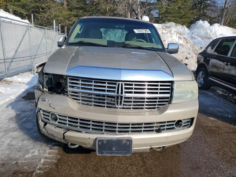 78347385 :رقم المزاد ، 5LMFU28507LJ05486 vin ، 2007 Lincoln Townhouse Navigator مزاد بيع