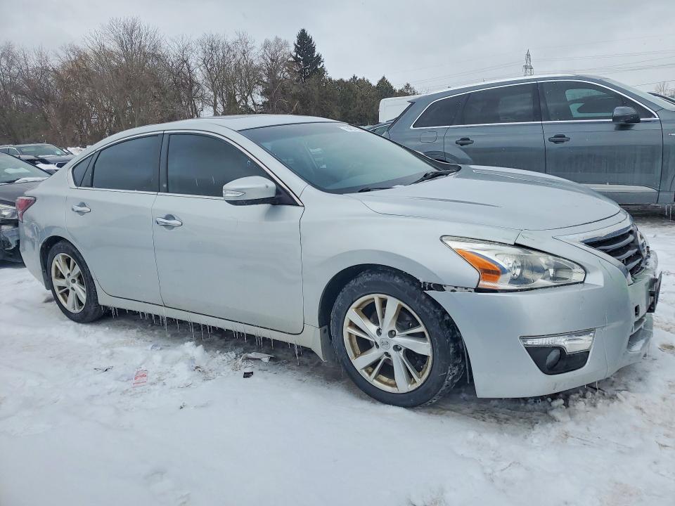 Продажа на аукционе авто 2015 Nissan Altima 2.5, vin: 1N4AL3AP8FN364046, номер лота: 76401435