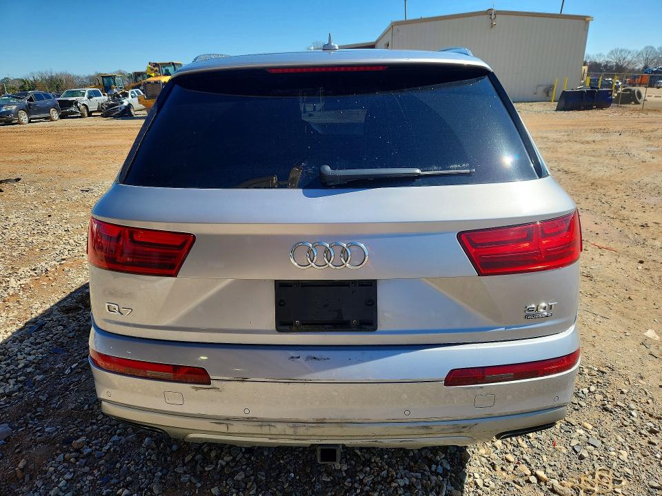 79236665 :رقم المزاد ، WA1VABF77JD011021 vin ، 2018 Audi Q7 مزاد بيع