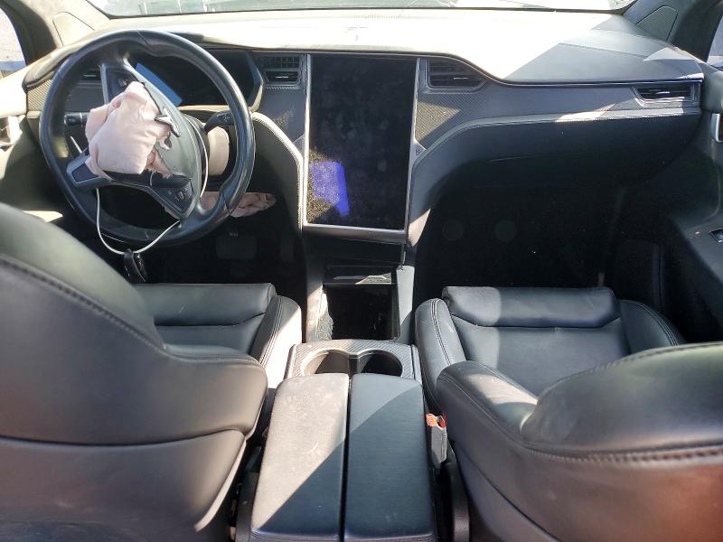 78551195 :رقم المزاد ، 5YJXCBE27LF301446 vin ، 2020 Tesla Model X مزاد بيع
