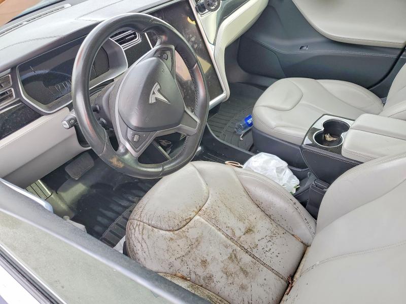 2015 Tesla Model S მანქანა იყიდება აუქციონზე, vin: 5YJSA1E20FF103984, აუქციონის ნომერი: 78514335