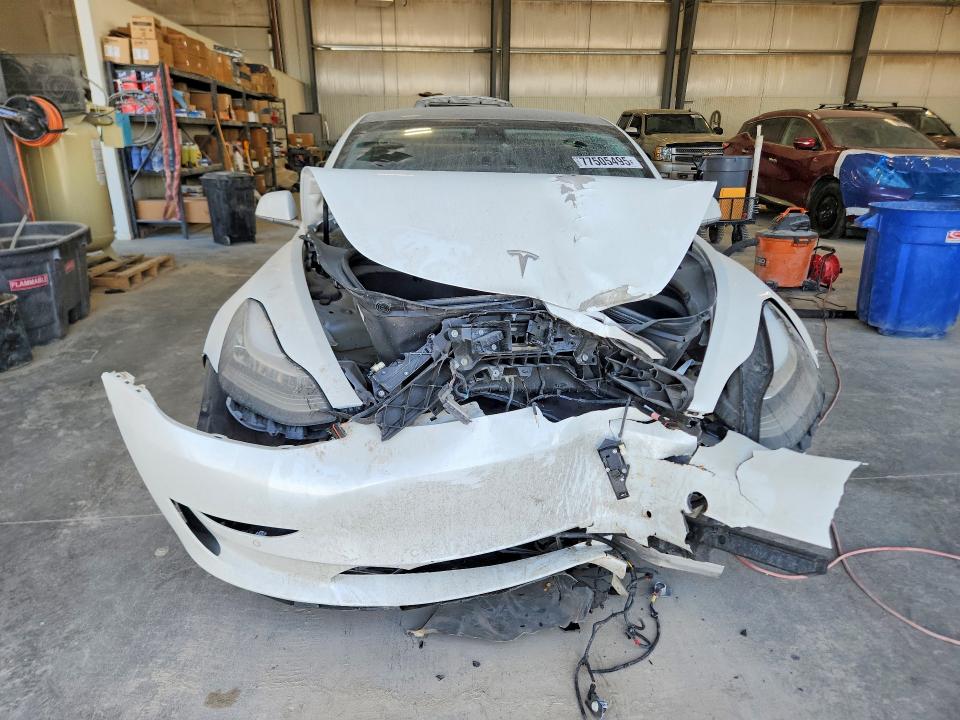 2020 Tesla Model 3 მანქანა იყიდება აუქციონზე, vin: 5YJ3E1EB9LF618227, აუქციონის ნომერი: 77505495