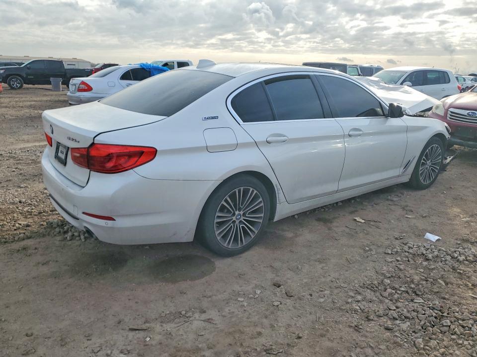 2019 Bmw 530e მანქანა იყიდება აუქციონზე, vin: WBAJA9C59KB389769, აუქციონის ნომერი: 76389925