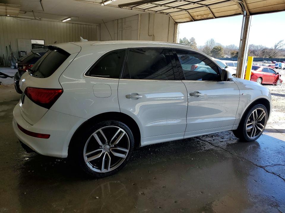 Продажа на аукционе авто 2015 Audi Sq5, vin: WA1CGAFP9FA032283, номер лота: 78324135
