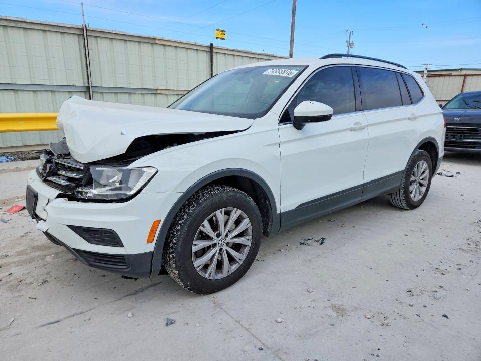 2019 Volkswagen Tiguan მანქანა იყიდება აუქციონზე, vin: 3VV3B7AX8KM187825, აუქციონის ნომერი: 74800915