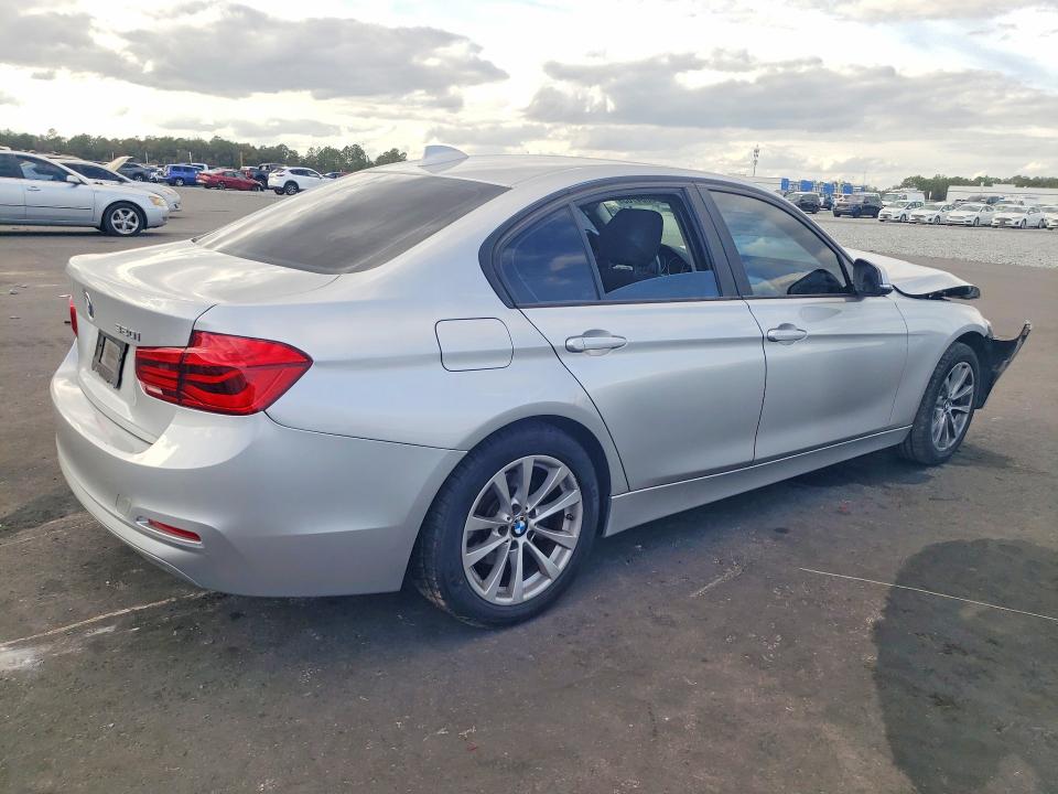 Продаж на аукціоні авто 2018 Bmw 320, vin: WBA8E1G57JNU92507, номер лоту: 78084765