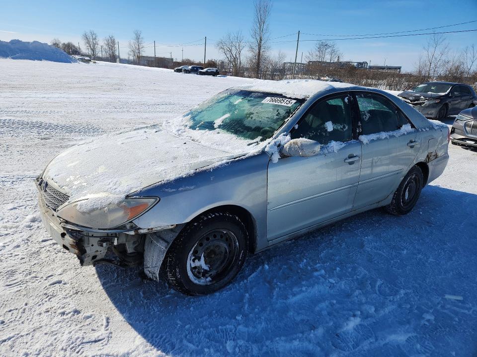 76669515 :رقم المزاد ، JTDBE32K320069231 vin ، 2002 Toyota Camry مزاد بيع