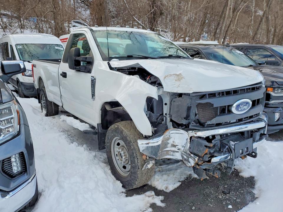 77372375 :رقم المزاد ، 1FTRF3BN3MED54104 vin ، 2021 Ford F350 مزاد بيع
