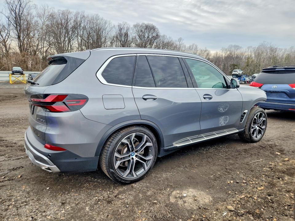 77426085 :رقم المزاد ، 5UX43EU02R9S78325 vin ، 2024 Bmw X5 مزاد بيع