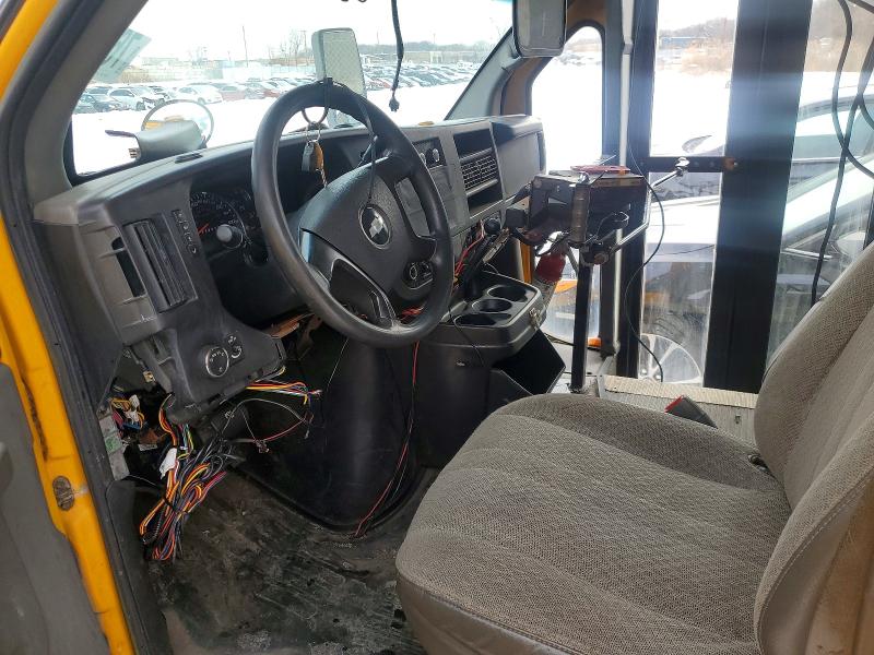 76035065 :رقم المزاد ، 1GBHG31C381224253 vin ، 2009 Chev Bus مزاد بيع