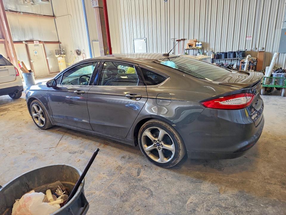 77643135 :رقم المزاد ، 3FA6P0H7XFR160988 vin ، 2015 Ford Fusion مزاد بيع