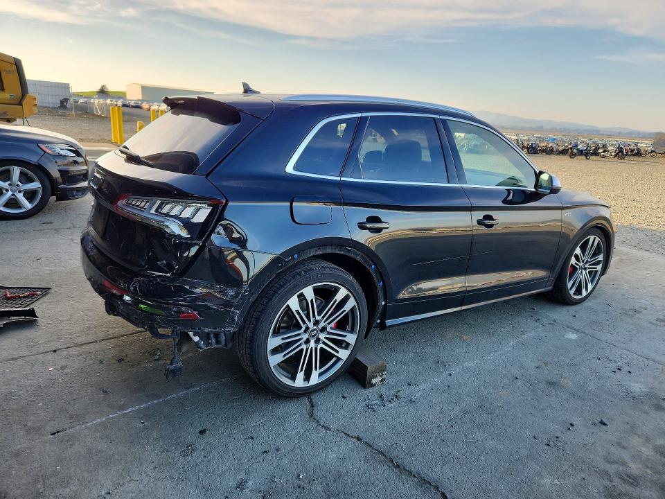 Продажа на аукционе авто 2018 Audi Sq5, vin: WA1C4AFY9J2208513, номер лота: 75779225