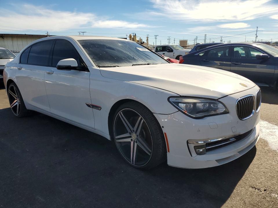 Продажа на аукционе авто 2013 Bmw Alpina B7, vin: WBAYE8C57DDS15977, номер лота: 77900795