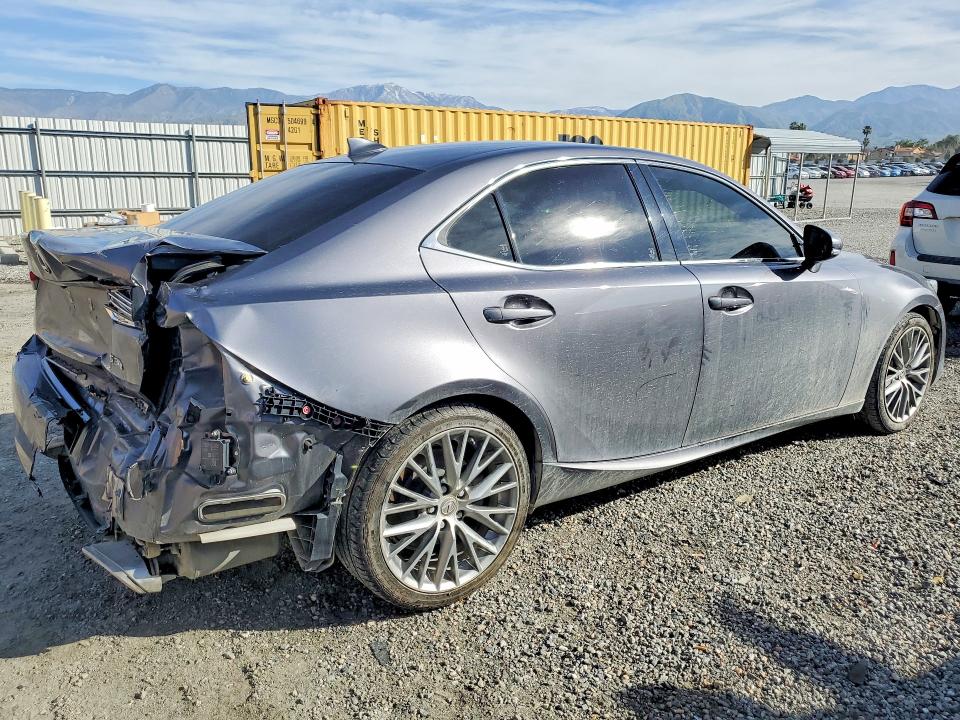 78553225 :رقم المزاد ، JTHBA1D24J5072359 vin ، 2018 Lexus Is 300 مزاد بيع