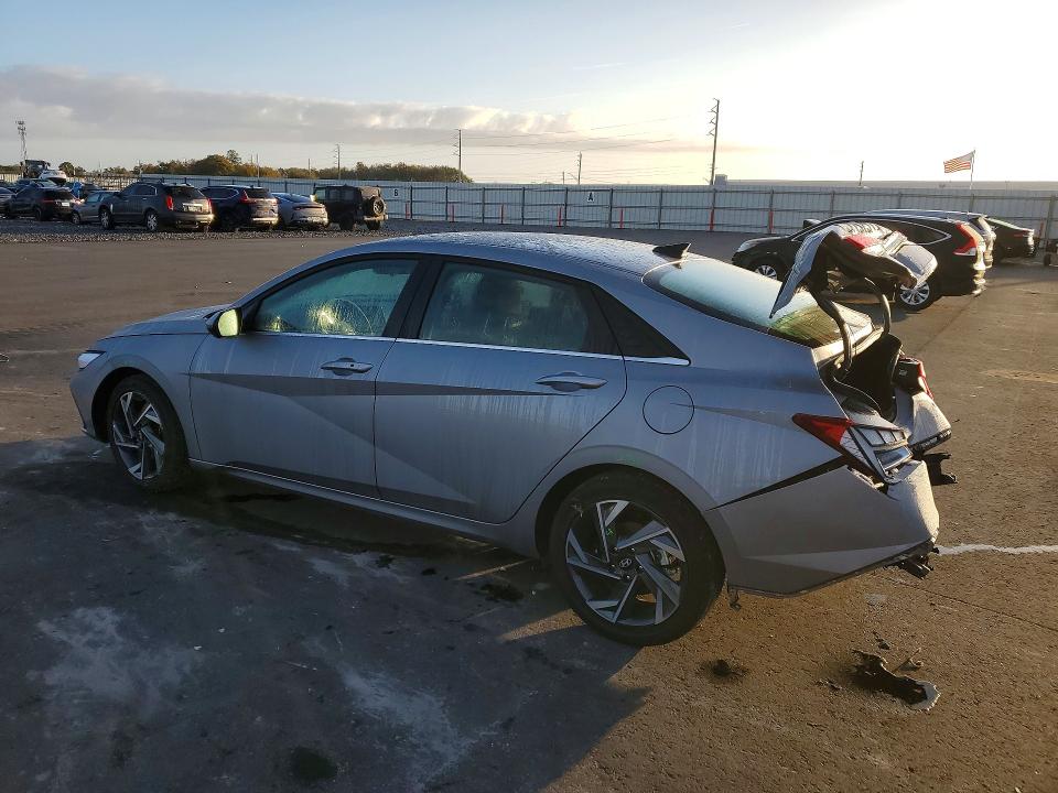 2025 Hyundai Elantra მანქანა იყიდება აუქციონზე, vin: KMHLS4DG5SU974232, აუქციონის ნომერი: 77474295