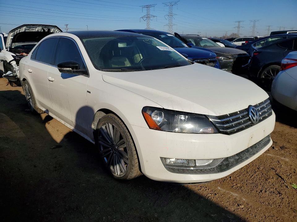 76702985 :رقم المزاد ، 1VWBT7A3XFC002957 vin ، 2015 Volkswagen Passat مزاد بيع