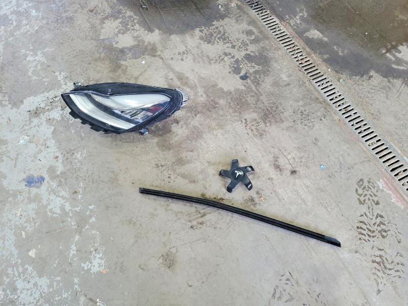 78160245 :رقم المزاد ، 5YJ3E1EB3NF243938 vin ، 2022 Tesla Model 3 مزاد بيع