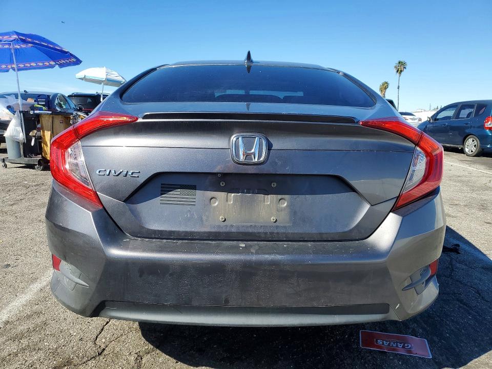 78300385 :رقم المزاد ، JHMFC1F77JX041972 vin ، 2018 Honda Civic مزاد بيع