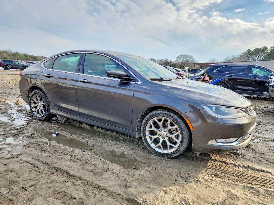 78520895 :رقم المزاد ، 1C3CCCEG7FN512740 vin ، 2015 Chrysler 200 مزاد بيع