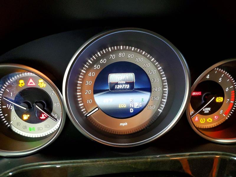 77251385 :رقم المزاد ، WDDHF8JB1EA875871 vin ، 2014 Mercedes-benz E مزاد بيع