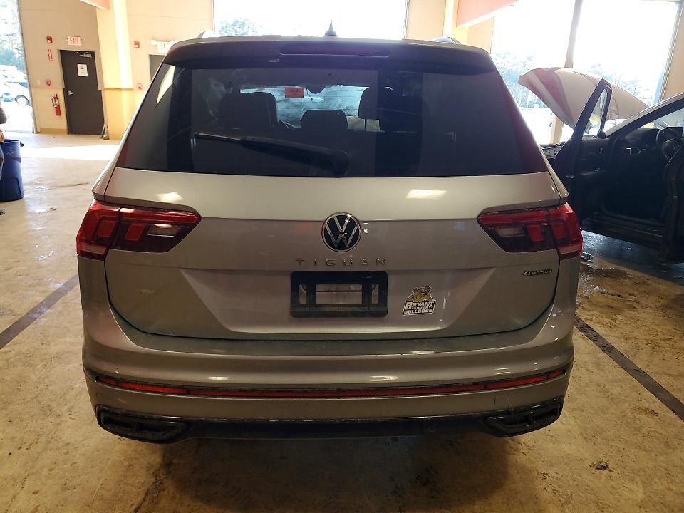 Продажа на аукционе авто 2022 Volkswagen Tiguan, vin: 3VV8B7AX8NM062821, номер лота: 77198055