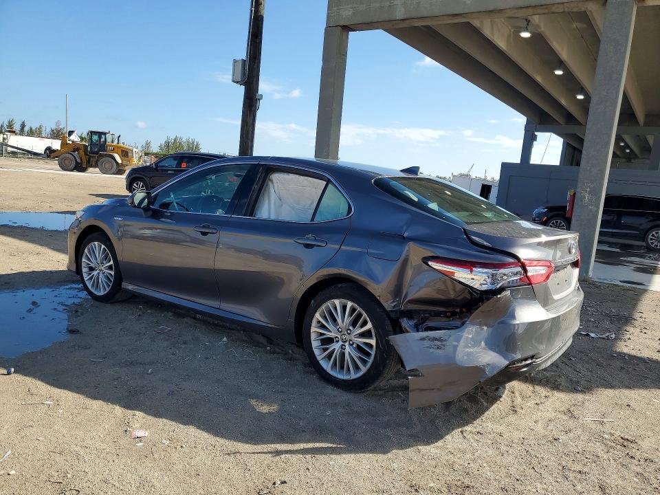 77514265 :رقم المزاد ، 4T1F31AK1LU532714 vin ، 2020 Toyota Camry مزاد بيع