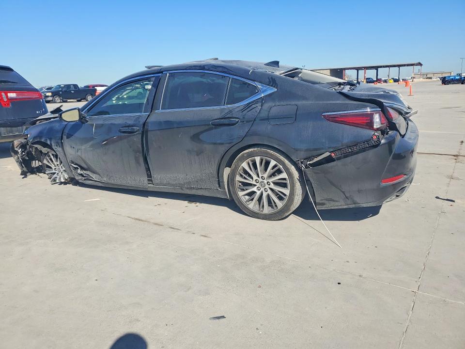 76128265 :رقم المزاد ، 58ABZ1B13KU034217 vin ، 2019 Lexus Es مزاد بيع