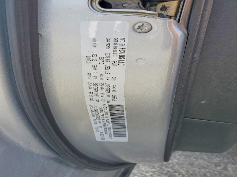 77709485 :رقم المزاد ، 2C4RC1EGXJR338345 vin ، 2018 Chrysler Pacifica مزاد بيع