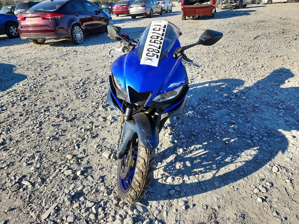75769785 :رقم المزاد ، MH3RH18Y8NK008506 vin ، 2022 Yamaha Yzfr3 مزاد بيع