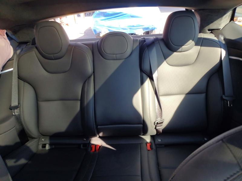 76738185 :رقم المزاد ، 5YJSA1E5XSF551377 vin ، 2025 Tesla Model S مزاد بيع