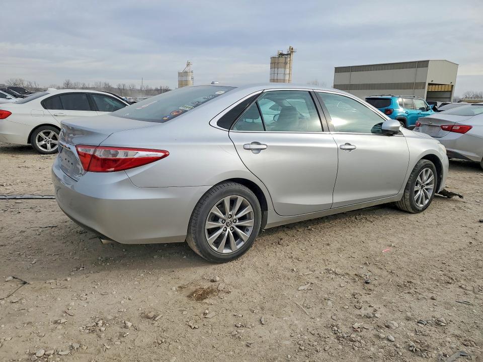 78354685 :رقم المزاد ، 4T1BF1FK4GU519637 vin ، 2016 Toyota Camry مزاد بيع