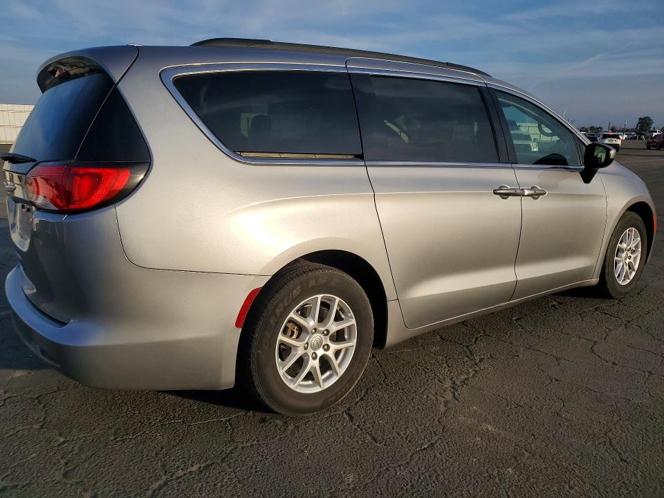 79309405 :رقم المزاد ، 2C4RC1DGXLR163812 vin ، 2020 Chrysler Voyager مزاد بيع
