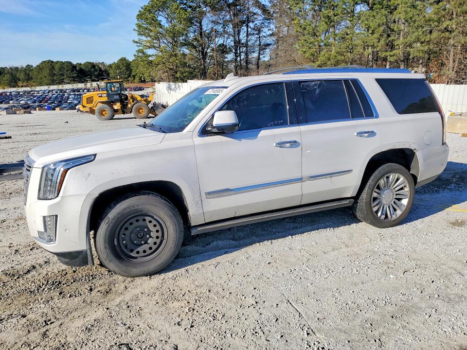 77145965 :رقم المزاد ، 1GYS4DKJ0JR185586 vin ، 2018 Cadillac Escalade مزاد بيع