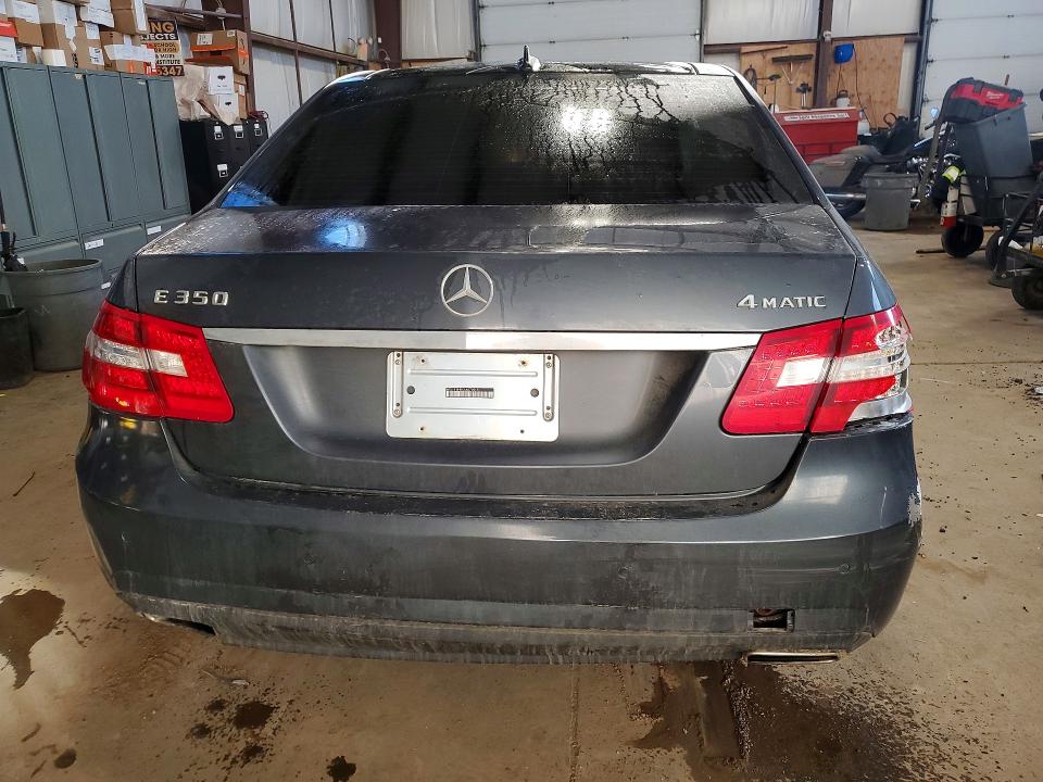 72456705 :رقم المزاد ، WDDHF8HBXAA070595 vin ، 2010 Mercedes-benz E مزاد بيع
