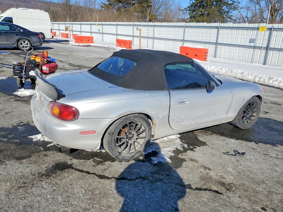 75365325 :رقم المزاد ، JM1NB3536X0118116 vin ، 1999 Mazda Mx-5 Miata مزاد بيع