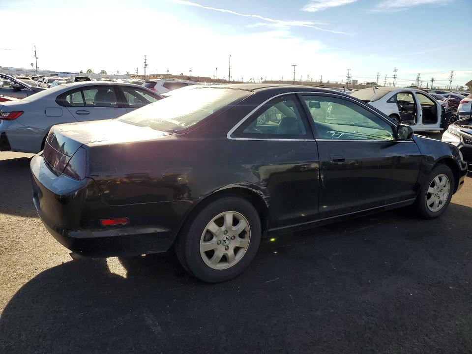 78007605 :رقم المزاد ، 1HGCG327XYA011308 vin ، 2000 Honda Accord مزاد بيع