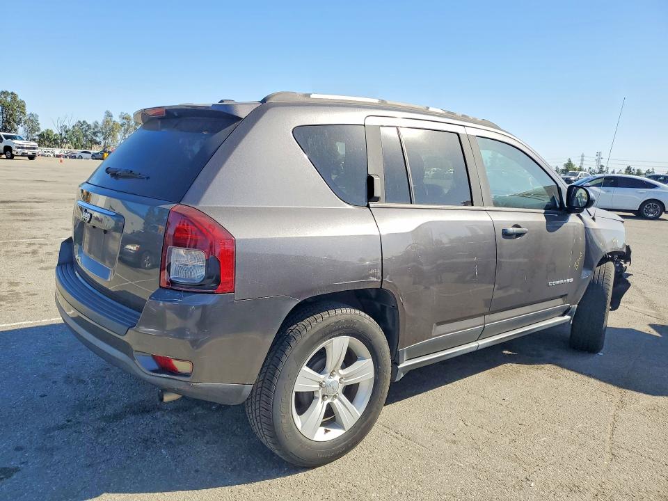 75690745 :رقم المزاد ، 1C4NJCBA5GD569097 vin ، 2016 Jeep Compass مزاد بيع