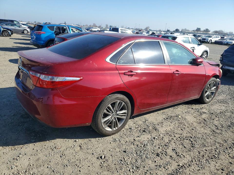 2015 Toyota Camry მანქანა იყიდება აუქციონზე, vin: 4T1BF1FK1FU899051, აუქციონის ნომერი: 75740645