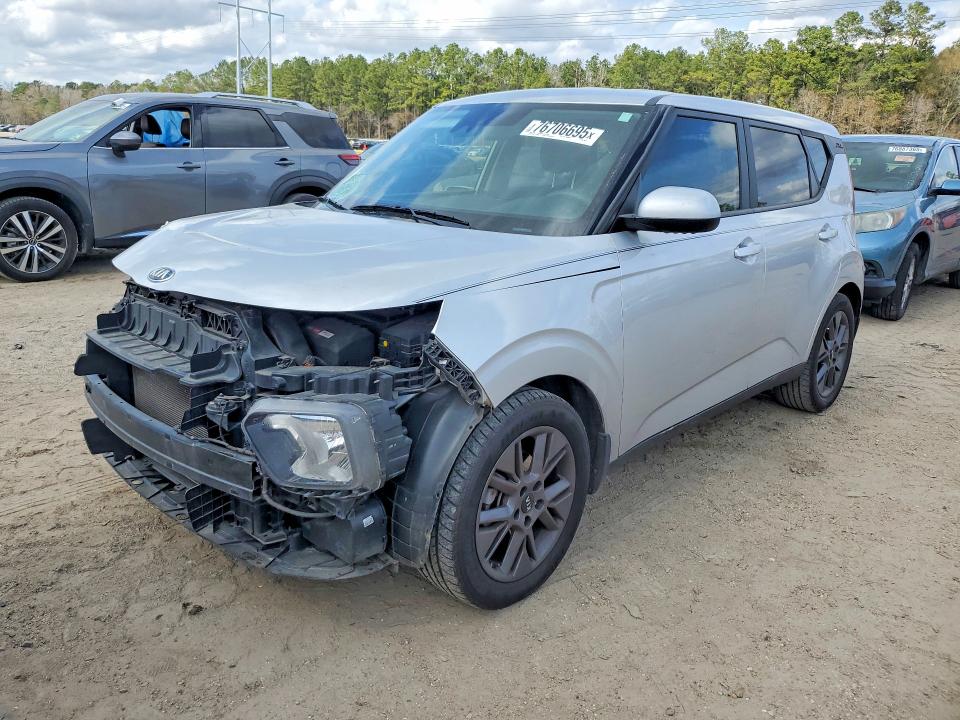 2021 Kia Soul მანქანა იყიდება აუქციონზე, vin: KNDJ23AU0M7794822, აუქციონის ნომერი: 76706695
