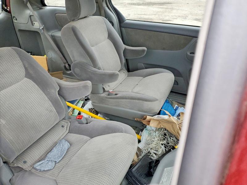 Aukcja sprzedaży 2010 Toyota Sienna, vin: 5TDKK4CC7AS318258, numer aukcji: 77992185