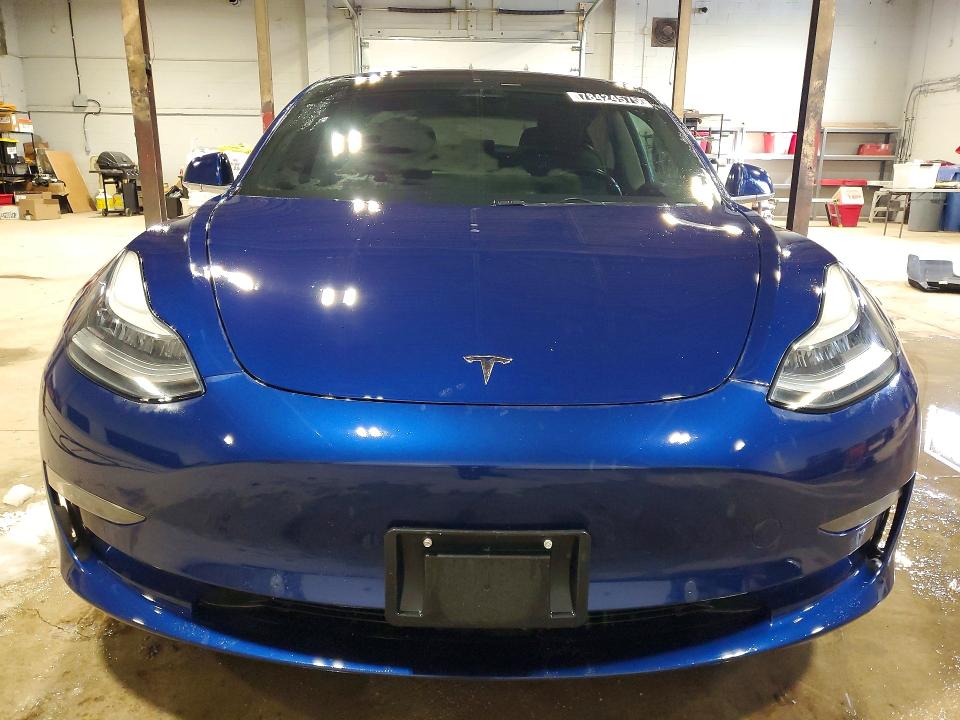 Продажа на аукционе авто 2018 Tesla Model 3, vin: 5YJ3E1EB5JF107529, номер лота: 78424575