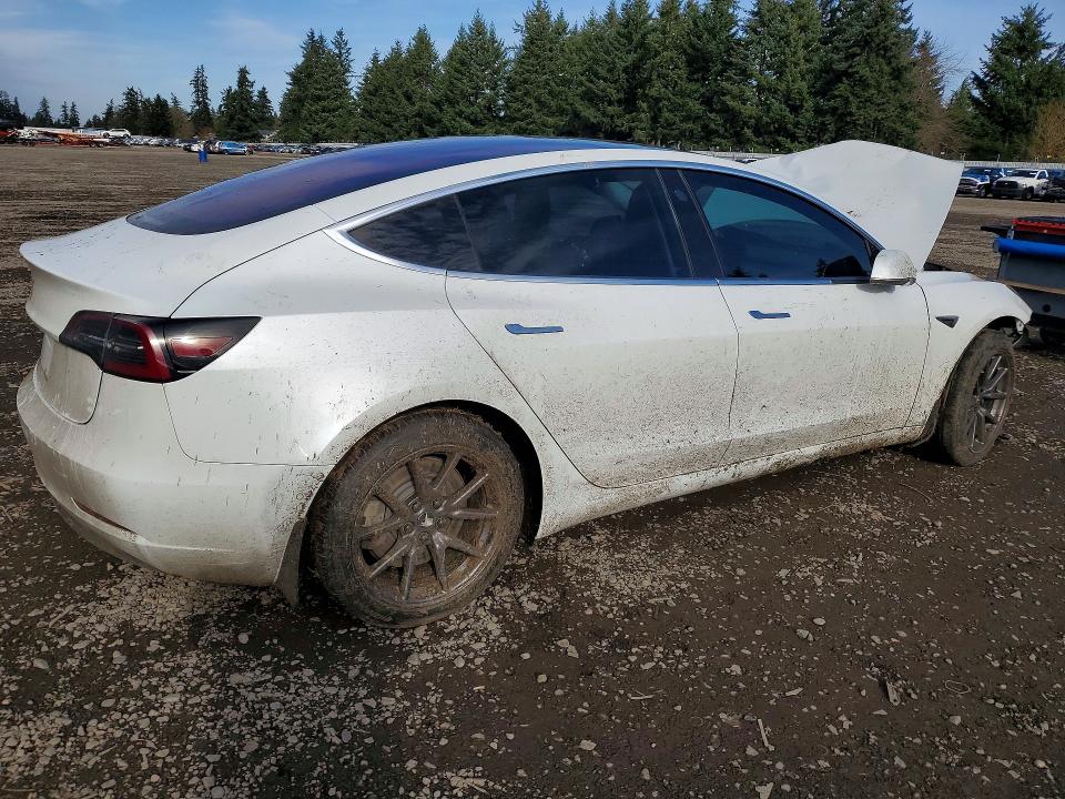 Продажа на аукционе авто 2018 Tesla Model 3, vin: 5YJ3E1EA5JF019765, номер лота: 76598555
