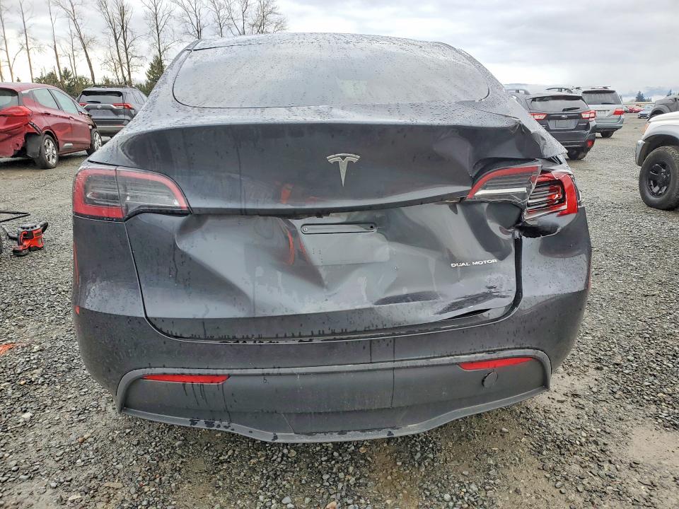 Продаж на аукціоні авто 2025 Tesla Model Y, vin: 7SAYGDEE4SF281057, номер лоту: 78183495