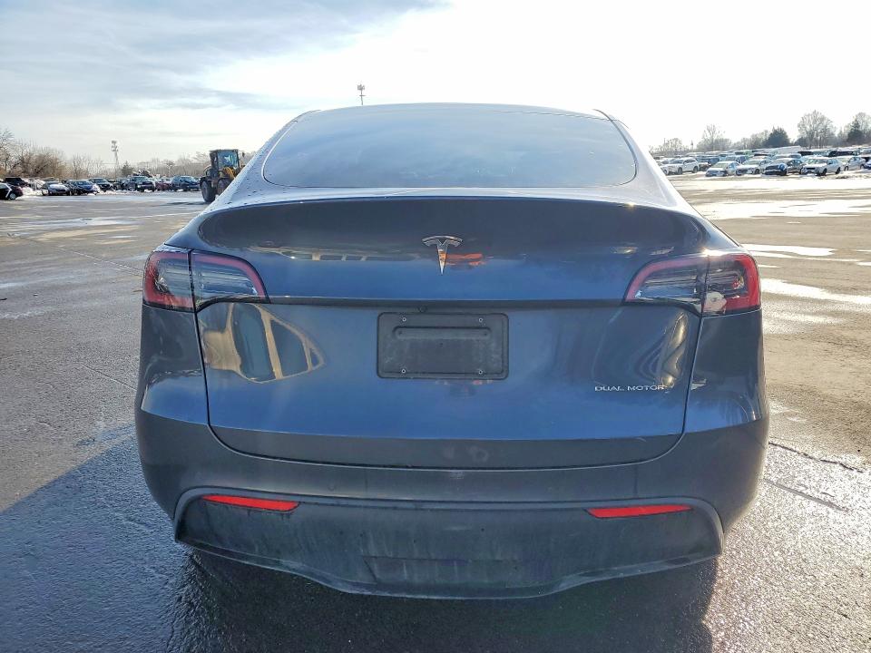 78957265 :رقم المزاد ، 7SAYGDEE9NF438828 vin ، 2022 Tesla Model Y مزاد بيع
