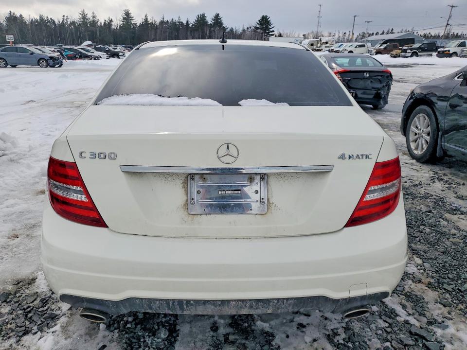 2012 Mercedes-benz C მანქანა იყიდება აუქციონზე, vin: WDDGF8BB3CA638712, აუქციონის ნომერი: 78471205