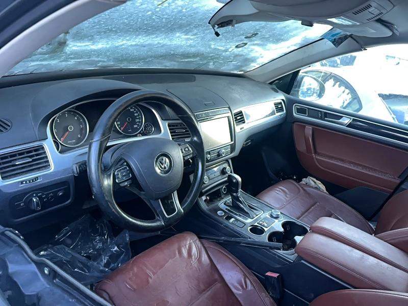 78541285 :رقم المزاد ، WVGEP9BP4FD003318 vin ، 2015 Volkswagen Touareg مزاد بيع